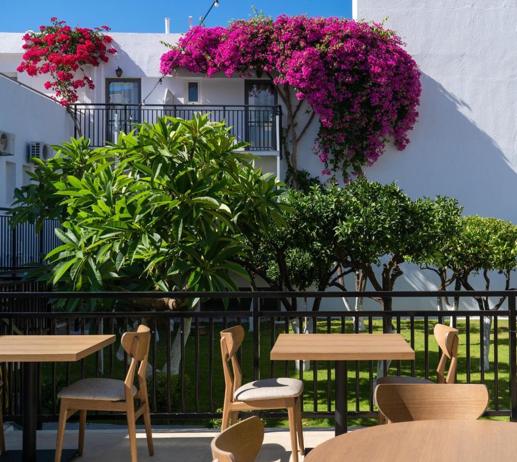 Hotel Malia Holidays Bagian luar foto