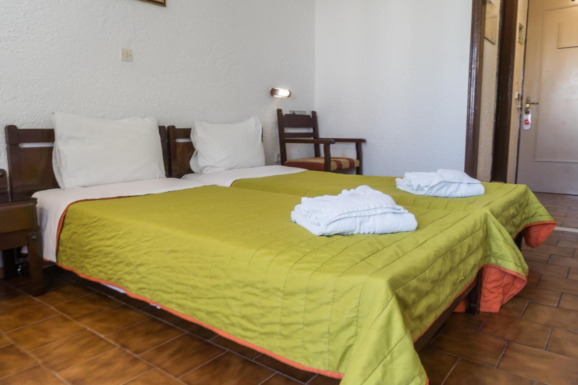 Hotel Malia Holidays Bagian luar foto