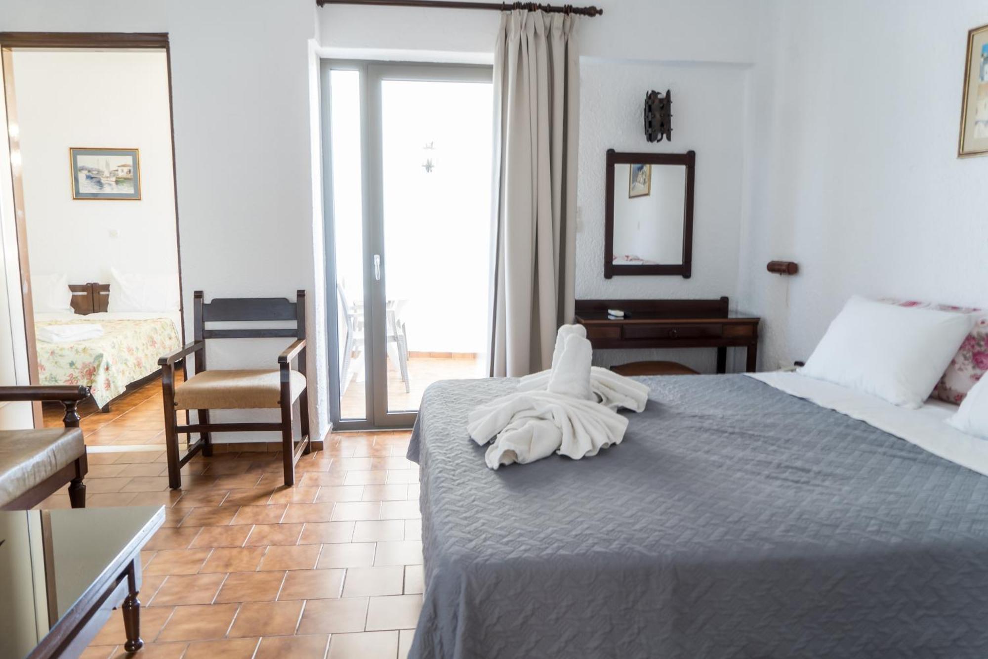 Hotel Malia Holidays Bagian luar foto