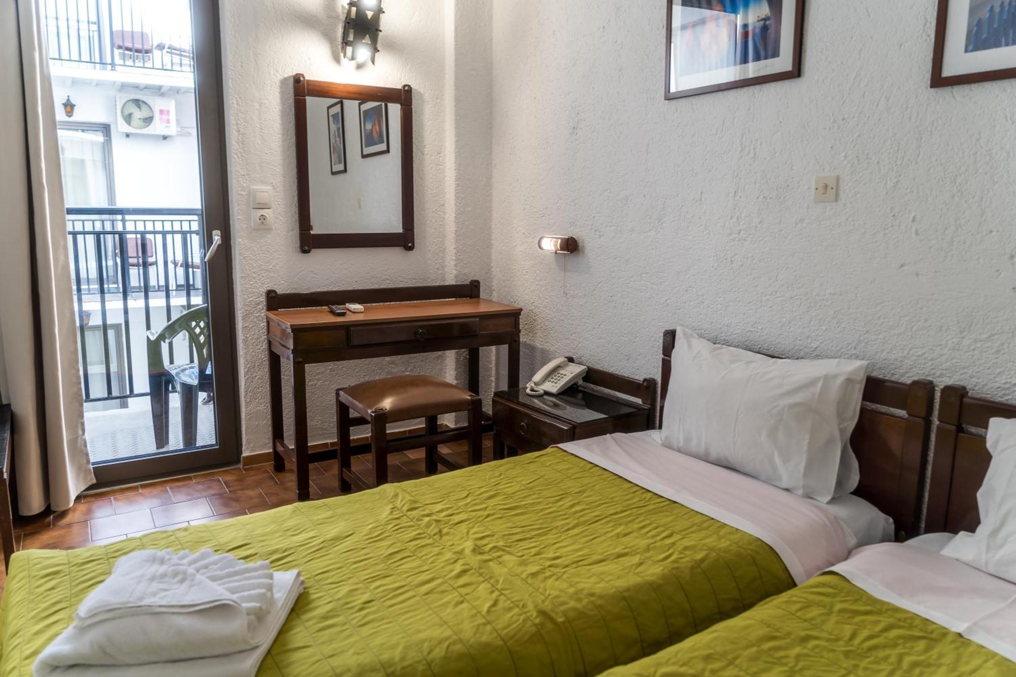 Hotel Malia Holidays Bagian luar foto